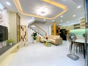 Nhà mới xây để ở có TL